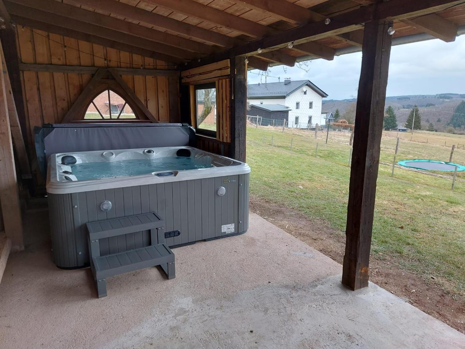 Ferienhaus Hescheld With Private Jacuzzi ヘレンタール エクステリア 写真